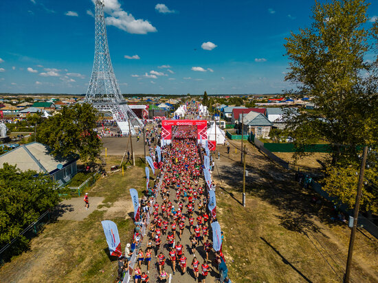     Фото предоставлено организаторами Парижского полумарафона