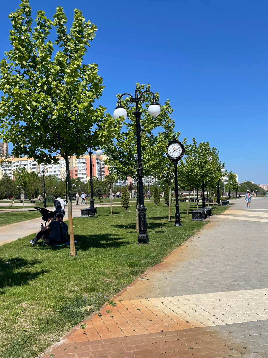 Набережная в ЮМР 