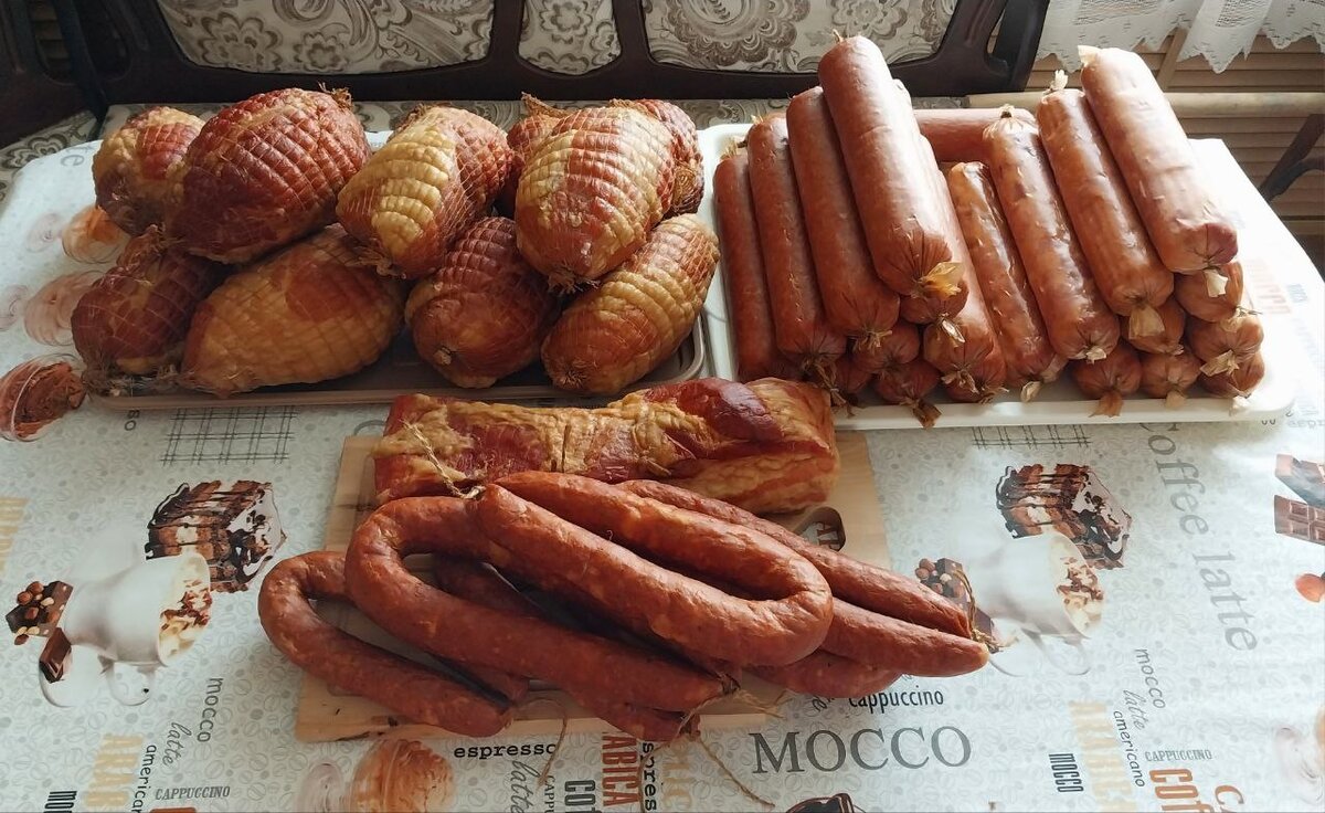 Шикарные копчености от Людмилы — участницы чат-болталки Hobbi Smoke 😎