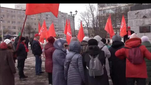 Такой молодой и юный октябрь впереди