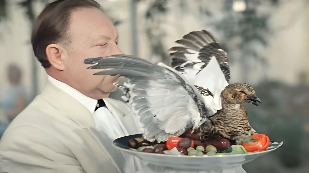    Кадр из фильма «Бриллиантовая рука», 1969г.