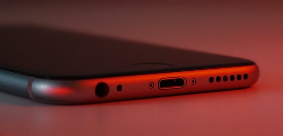    iPhone