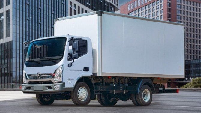     Благодаря новому, более тяговитому турбодизелю, грузоподъёмность автомобиля увеличилась почти на 25%