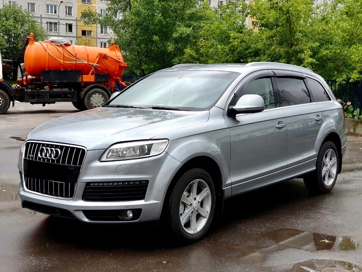 RIVERTOYS автомобиль Audi q7 quattro