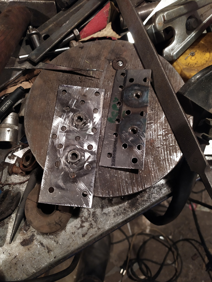 Подготовленные к установке пластины