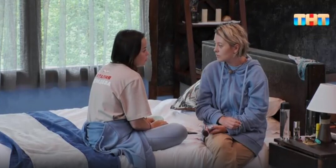 Наташа Медведева и Маша Кравченко (фото из rutube.ru)