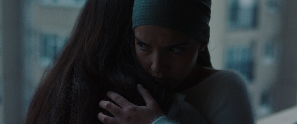 Рекламный постер к фильму "Шрамы Парижа"