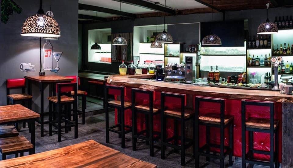 Интерьер «Рюмочной по 50»