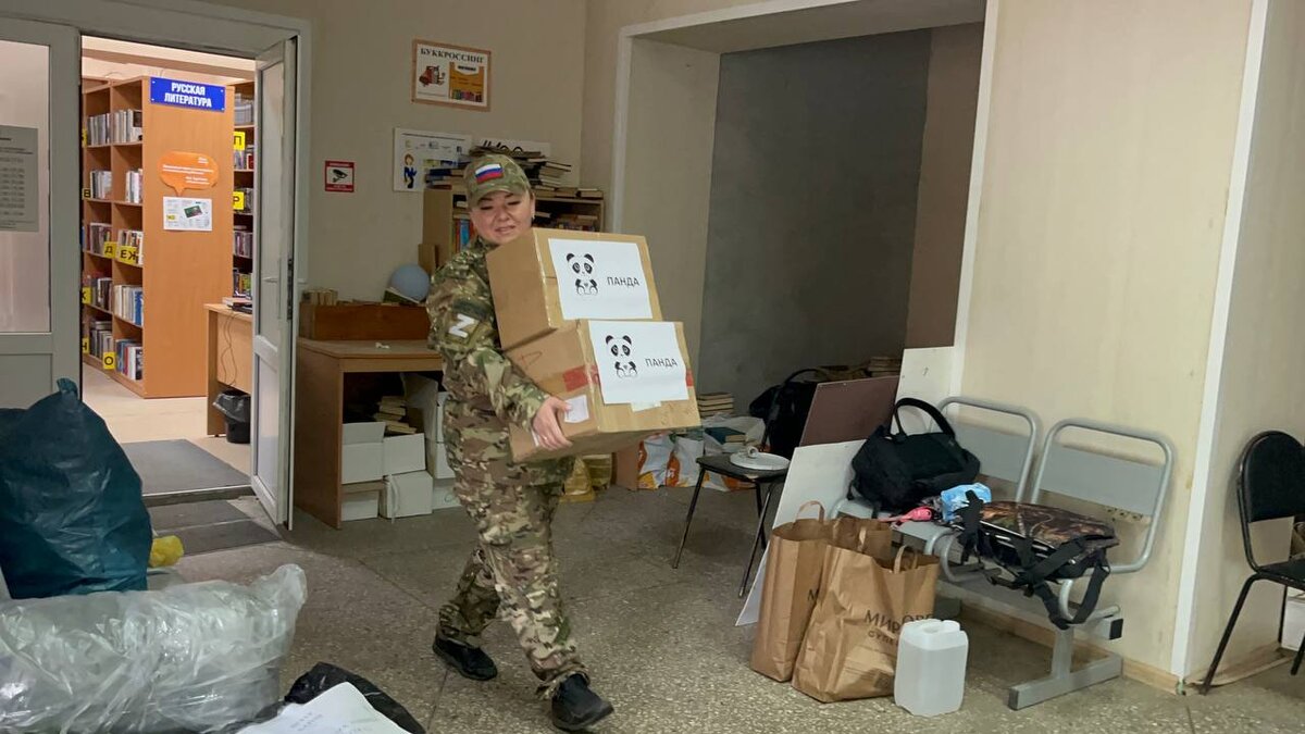 И много-много разных коробок