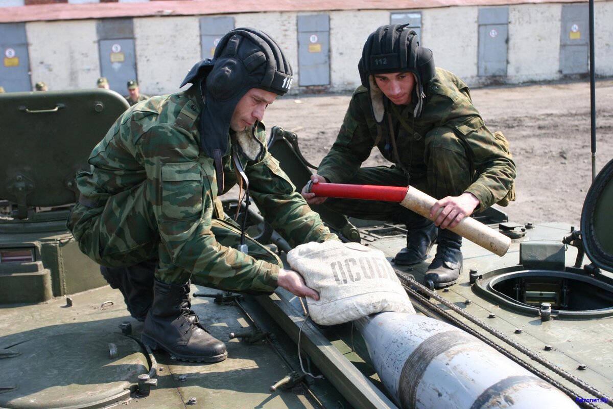 Покажи установку. 2с4 тюльпан снаряд. Снаряды для миномета 240 мм. Миномет 240 мм тюльпан боеприпасы. 240-Мм минометная мина.