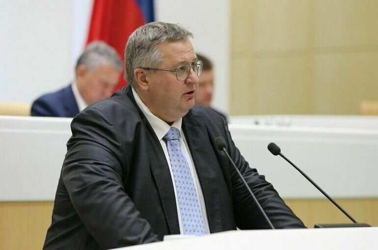   пресс-служба Совета Федерации