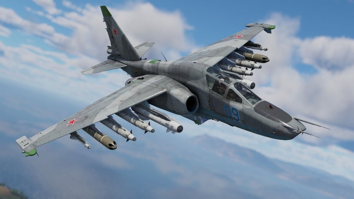 СУ-39 в экспериментальном трёхцветном камуфляже с опознавательными знаками ВКС России  