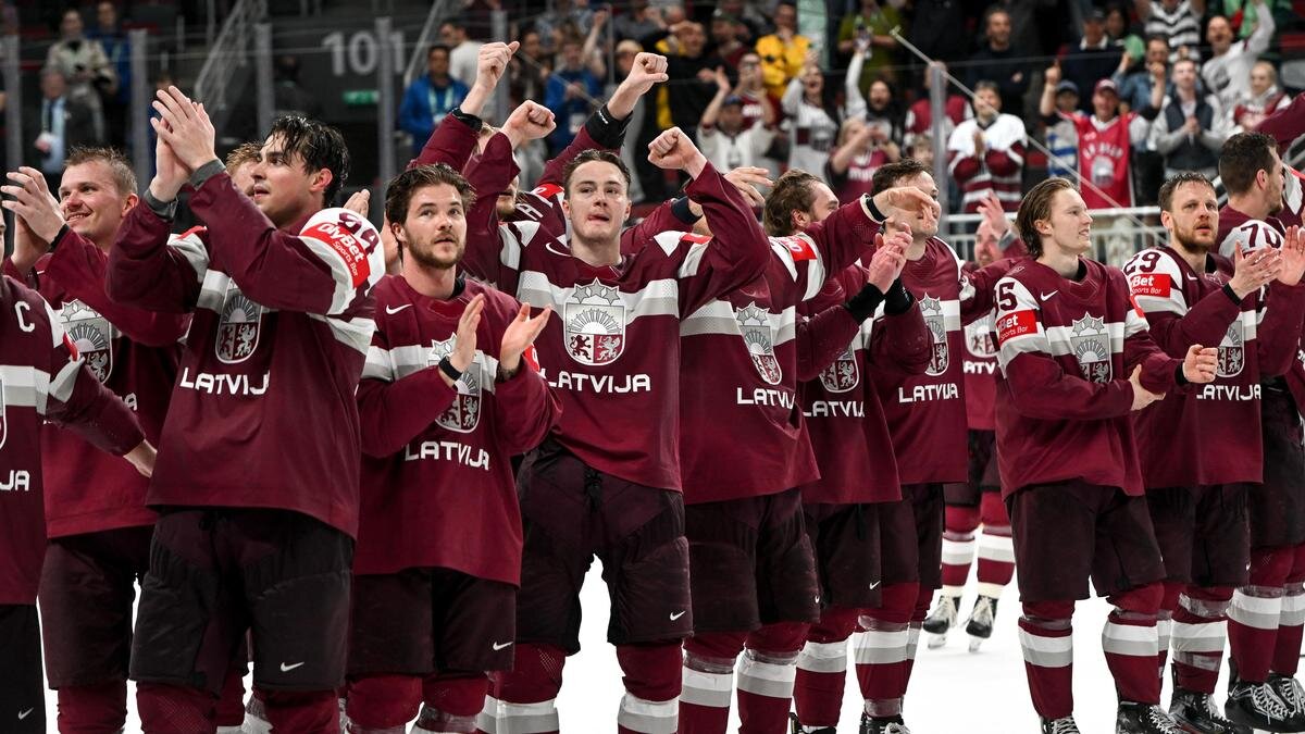    Сборная Латвии по хоккею:Andrea Branca/Eurasia Sport Images/Getty Images