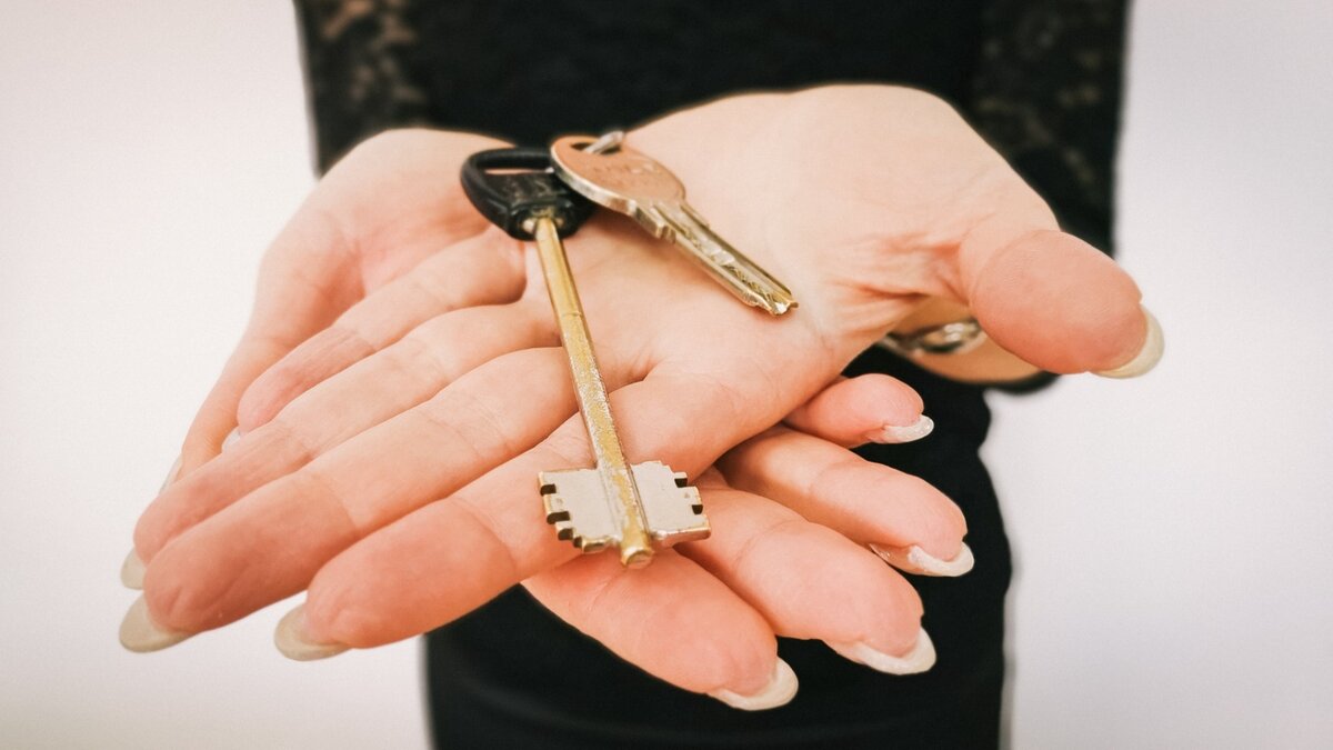     Здание продается уже несколько лет. Объявление по-прежнему «висит» на популярном сайте.