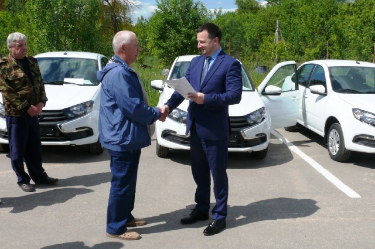    Семь туляков, пострадавших на производстве, получили новые автомобили