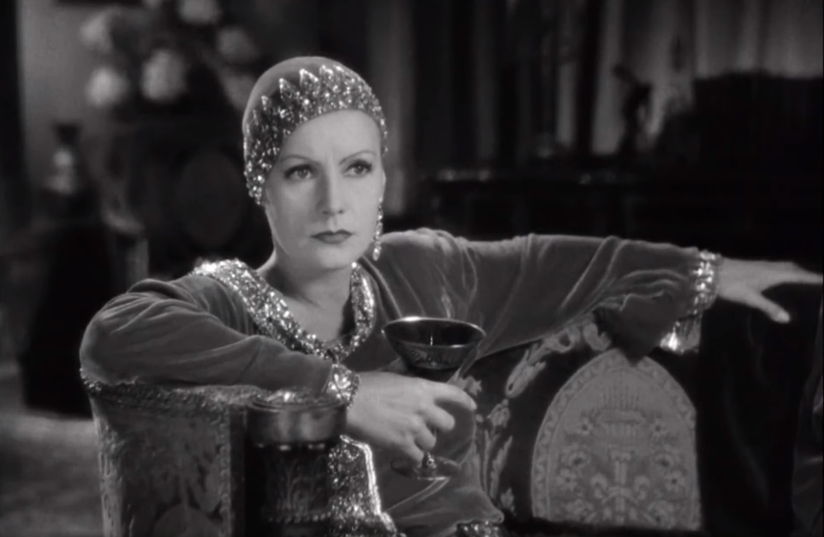 Грета Гарбо в образе Маты Хари