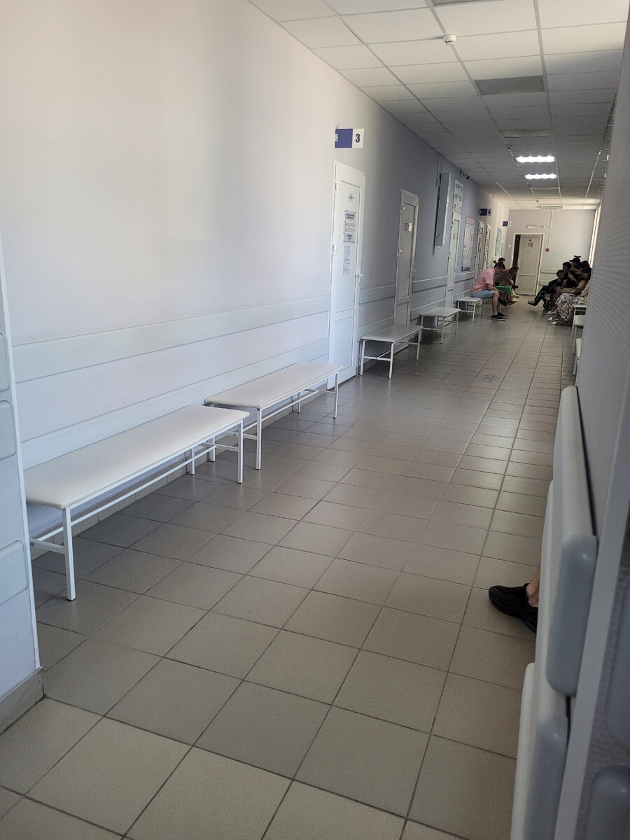 Очереди нет. Но в наших бюджетных медицинских учреждениях это ничего не значит.