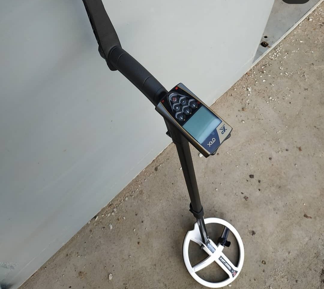 Новенький, муха не сидела