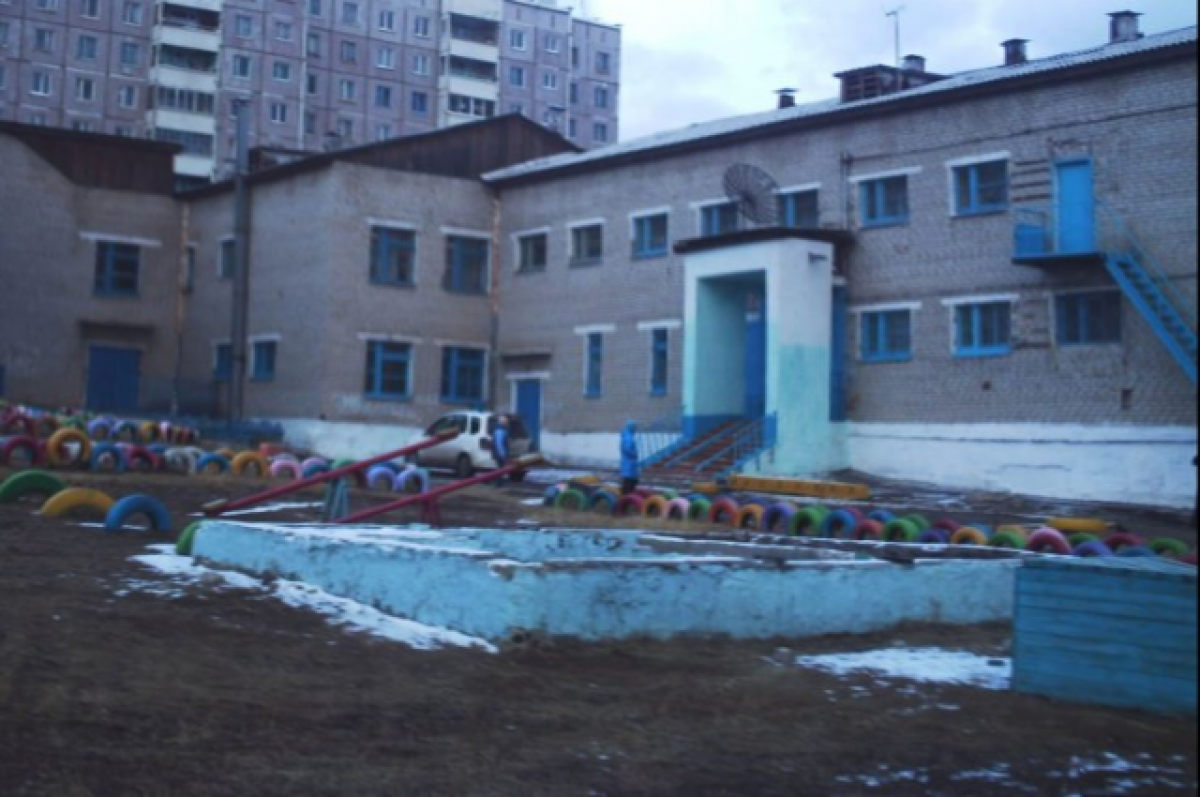    Крышу школы-интерната в Черновских в Чите повредило ветром