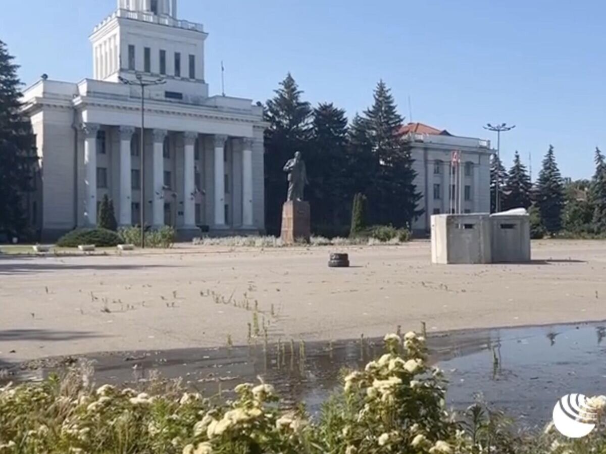    Затопление Новой Каховки после обстрела ВСУ Каховской ГЭС