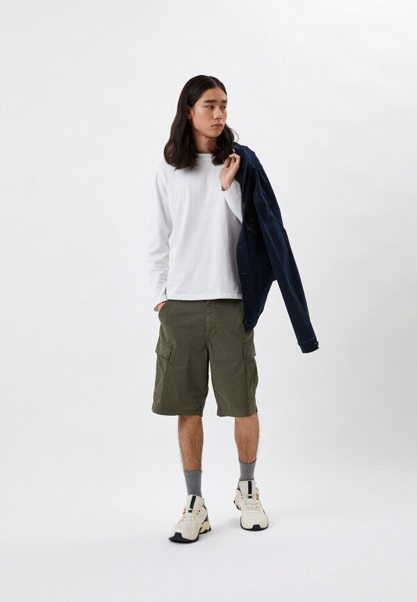 Uniqlo, 1999 рублей smirnov  📷
