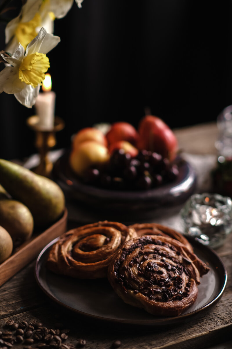 На фото серия "Лихолесье" Мастерской дизайнерской посуды "VELES". Скандинавская тарелка 24 см