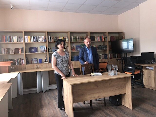 В Русском центре г. Степанакерта состоялась встреча с писателем Ашотом Бегларяном. Фоторяд