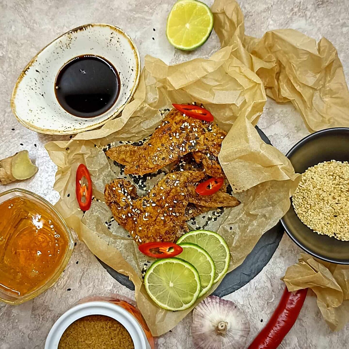 Тибасаки (обжаренные куриные крылышки по-японски)