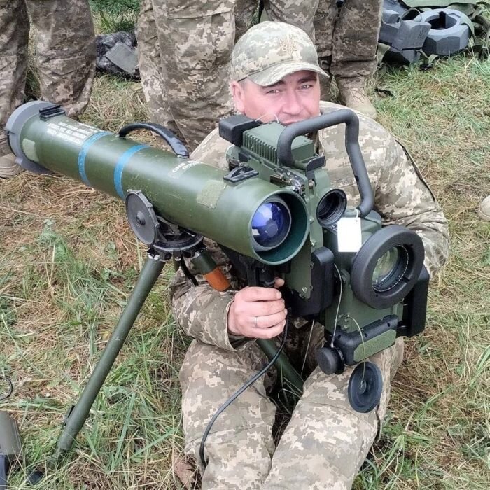 Израильский ПТРК у украинских боевиков (изображение с сайта https://english.iswnews.com/28797/israeli-spike-anti-tank-missiles-in-ukraine/)