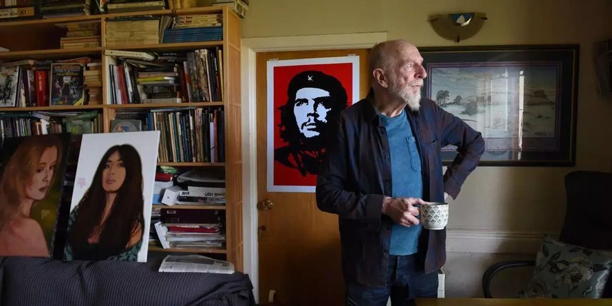    В юности Джим Фитцпатрик случайно встретил своего кумира в ирландском баре.Irish Examiner