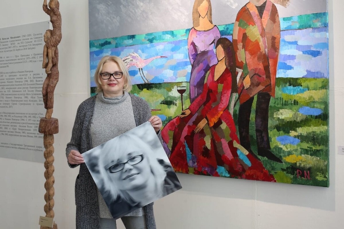    Художница выбрала работы, способные вызвать радость Анастасия Прибутковская
