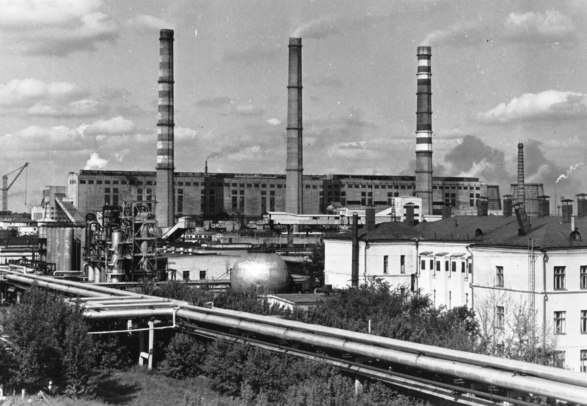 Работы научного коллектива кафедры получили признание и высокую оценку. В 1935 году И.Н. Бутакову была присуждена ученая степень доктора технических наук, а в 1940-м году он был награждён орденом Трудового Красного Знамени.