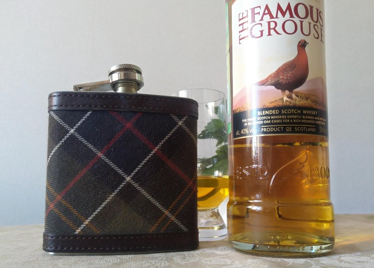 Виски the famous grouse