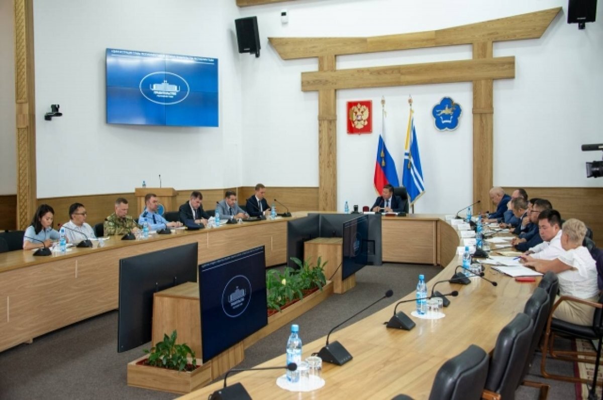    В Кызыле после убийства девушки проверили охрану дома правительства Тувы