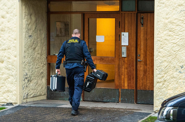 Polis