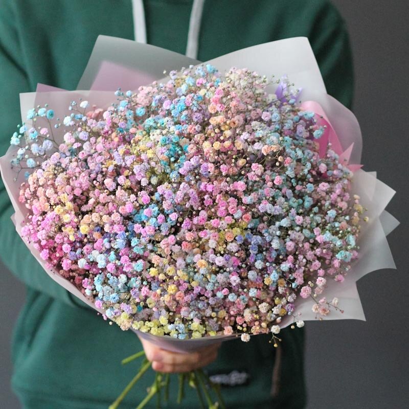 букет радужной гипсофилы