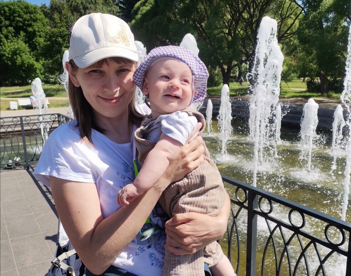 - Мам, это не мы такие, это жизнь такая! 😉
