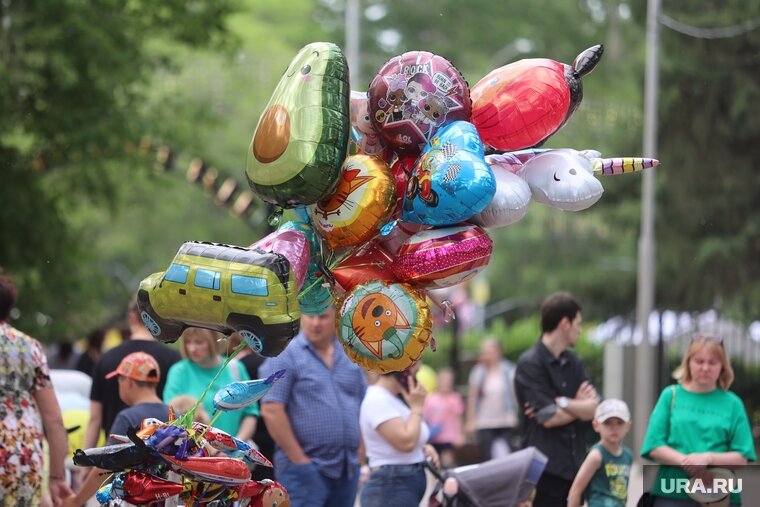    В Кургане и Шадринске празднуют День молодежи