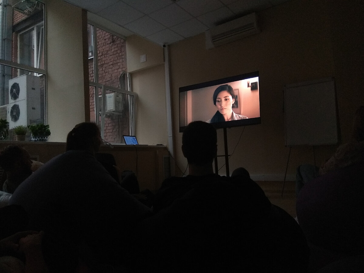 Киноклуб в Терре. На самом деле там не так темно, просто такая экспозиция у телефона :)