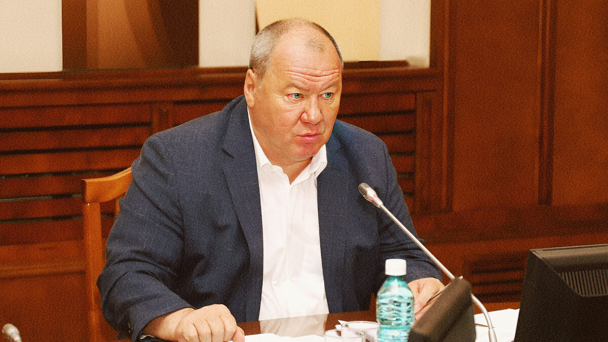 Как же часто мы ругаем двойные стандарты стран Запада в отношении России. И это в большинстве своем вполне справедливо.-4