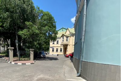    В районе Арбат обеспечили свободный доступ к территории общего пользования © Пресс-служба Государственной инспекции по недвижимости Москвы