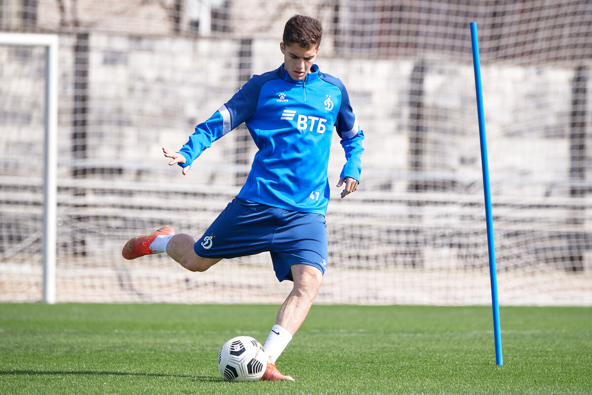 фото сайта fcdin.com