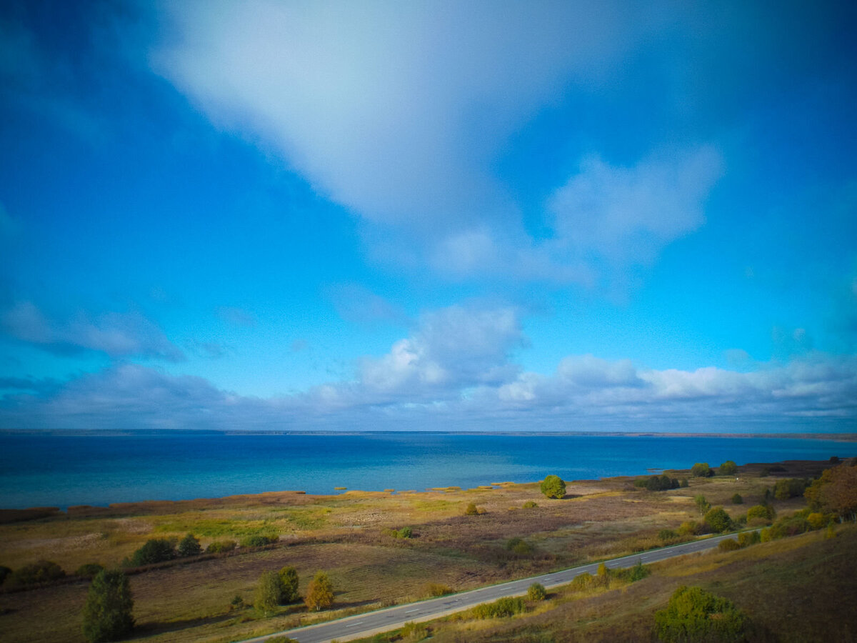 Вокруг Плещеева озера множество смотровых площадок с каждой из которых открывается особенный вид на водоём. Фото: ZichSmith