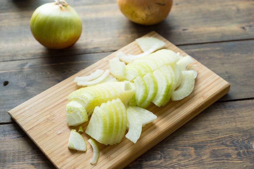 Взято из открытого источника https://andychef.ru/recipes/onion-soup/#lightbox[11262]/14/