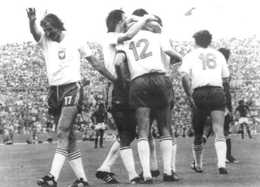    1974 FIFA World Cup, Польша-Италия, №16 - Гжегож Лято Фото: Bundesarchiv, Bild 183-N0623-0018, по лицензии CC BY-SA 3.0