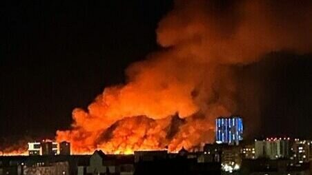     Пожар сухой травы и растительности на 8 км Велижанского тракта был локализован поздно ночью. Об этом сообщили в пресс-службе МЧС региона.