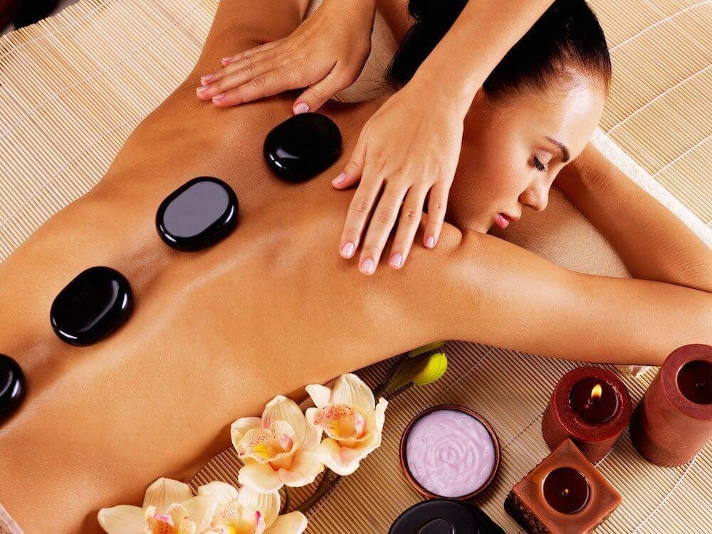 Подручный SPA. Какие процедуры красоты можно делать на пляже?