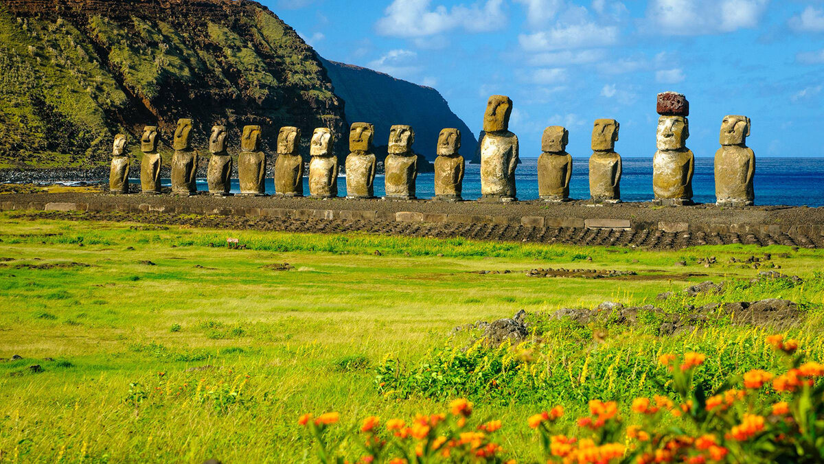 Фото с сайта: https://mrg-online.ru/articles/300-let-nazad-evropejcy-otkryli-ostrov-pasxi/