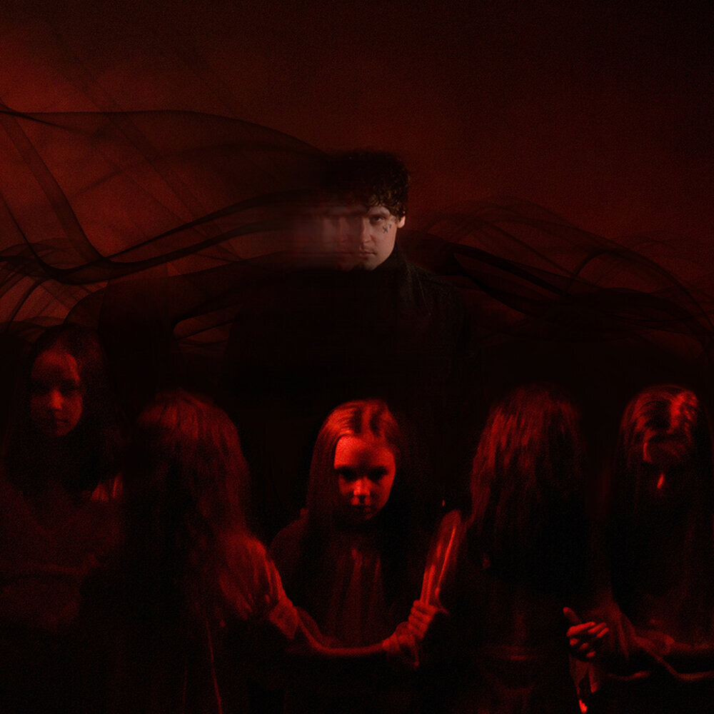 Обложка альбома МУККА - Мертвые цветы. Безумно стильная картина. А маленькие девочки в роли его собственных демонов очень мощный концептуальный прием.