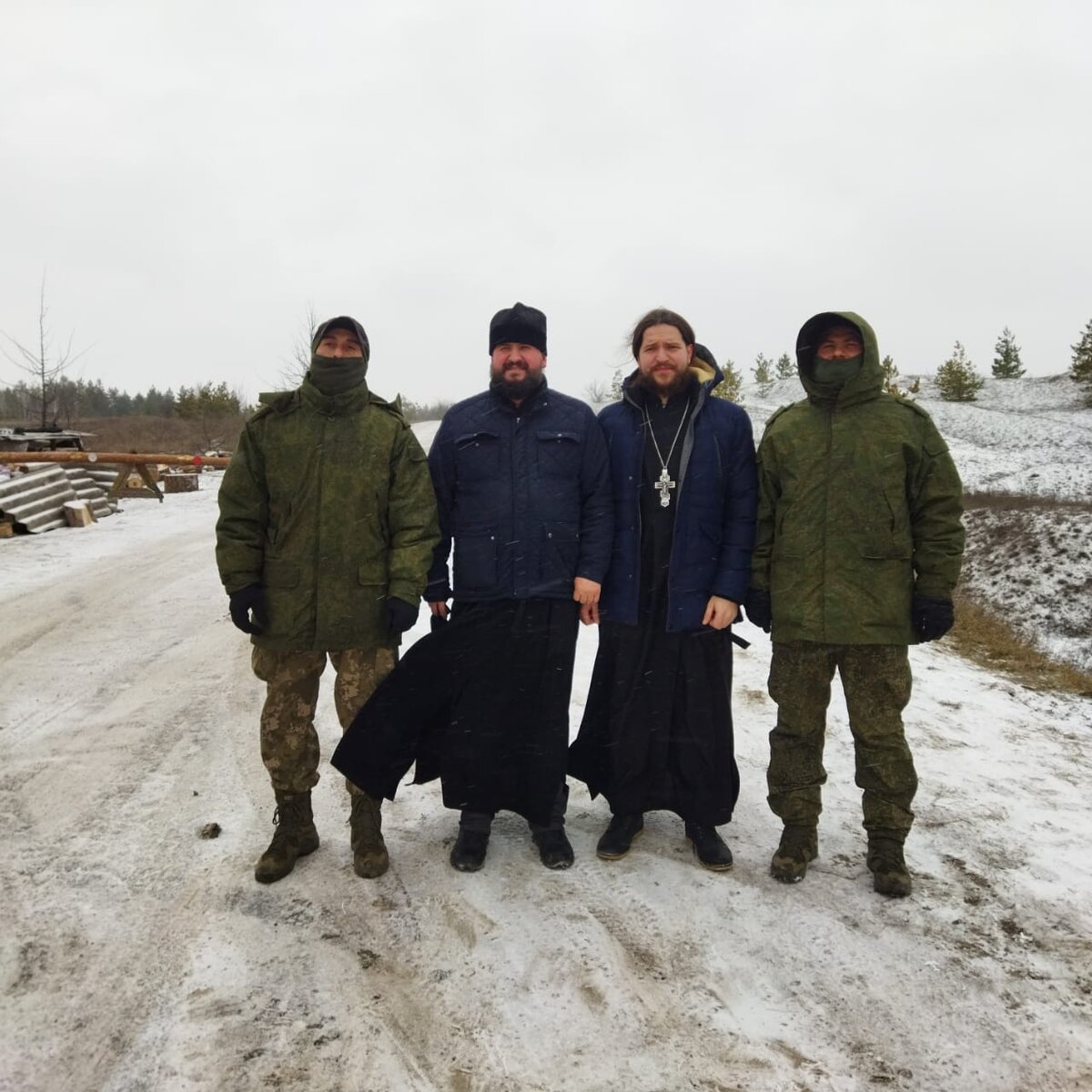 Неподалеку от передовой